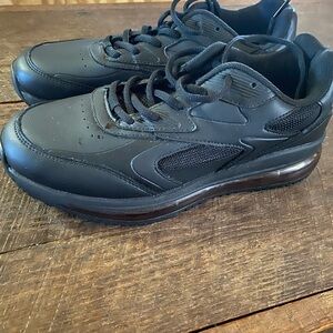 Sleek Black Men's Sneakers